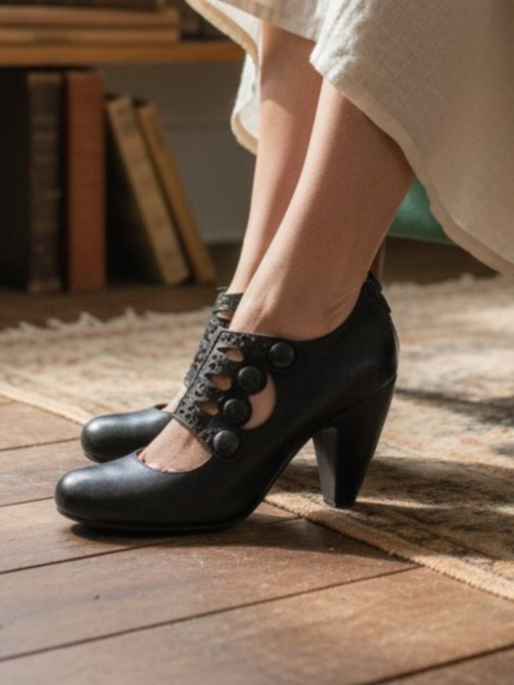 Miz Mooz Sharon Elegant Black Women's Heels Button Decor Perforated Straps US5.5
